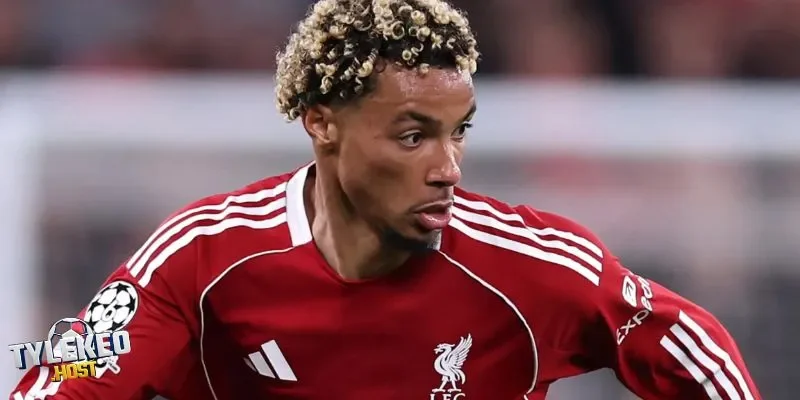 Ekitike được đánh giá là cầu thủ hay nhất trận